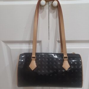 ARCADIA Black Patent, Shoulder/Satchel 12X7 EUC 🥰